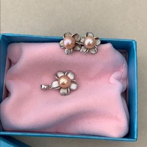 🌺Hawaiian Pearls🌺 Authentic ✔️